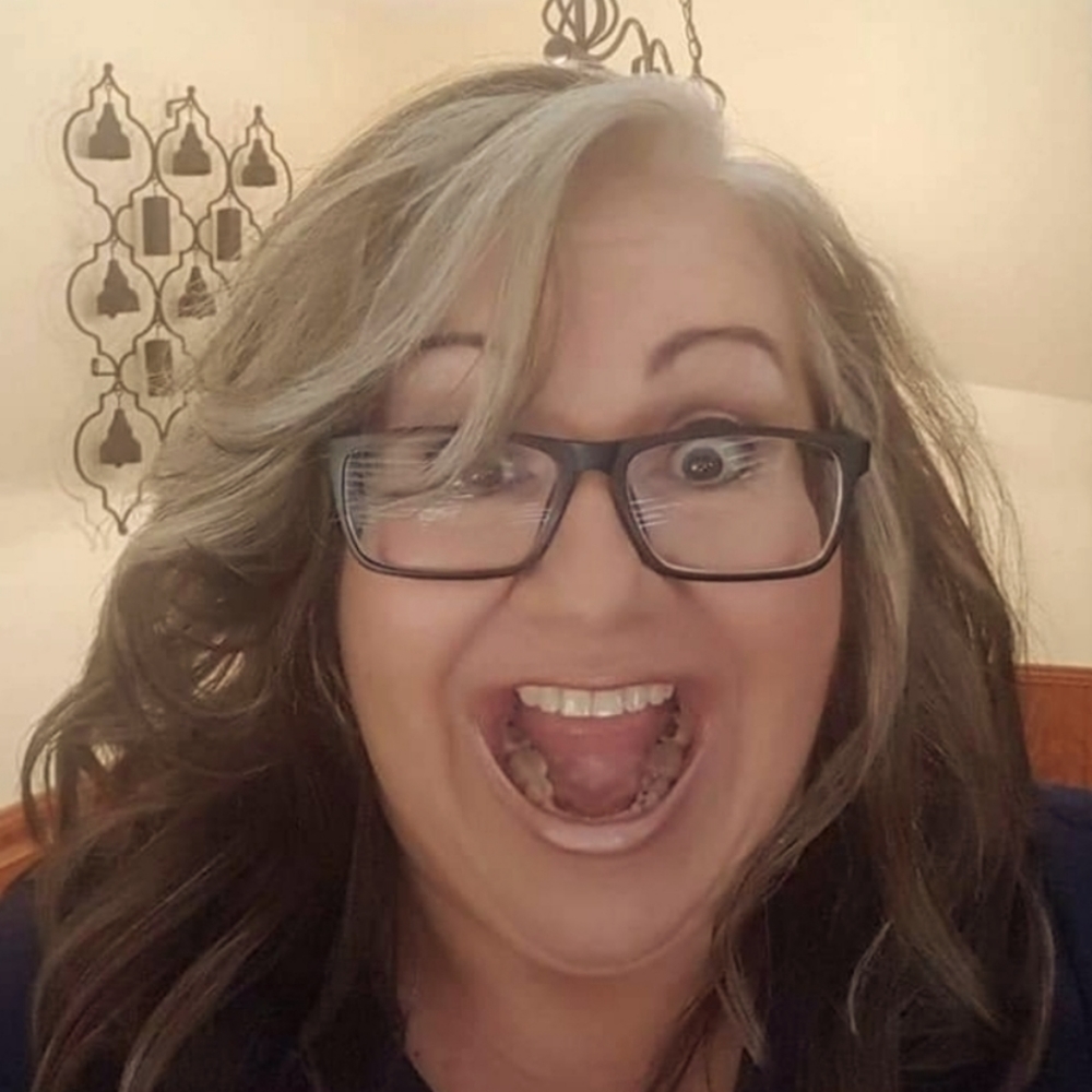 Meet your Posher, Holly